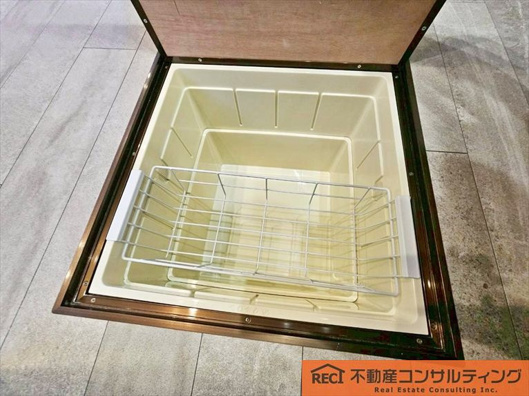 西宮市甲子園網引町　中古戸建の収納