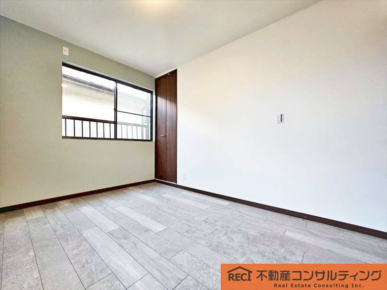 西宮市甲子園網引町　中古戸建の洋室