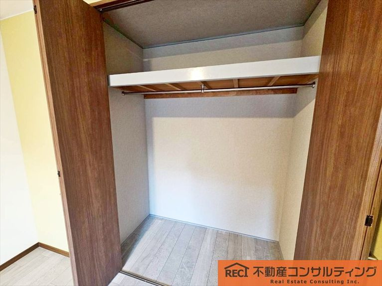 西宮市甲子園網引町　中古戸建の収納