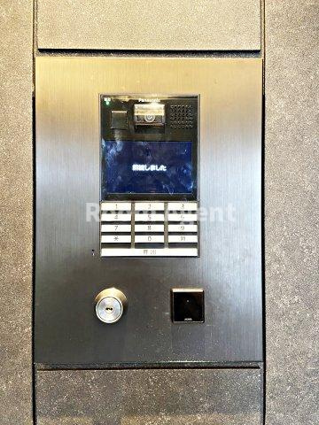 パークアクシス名古屋山王橋のエントランス