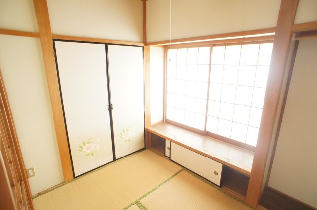 誉田グリーンヒル貸家の和室
