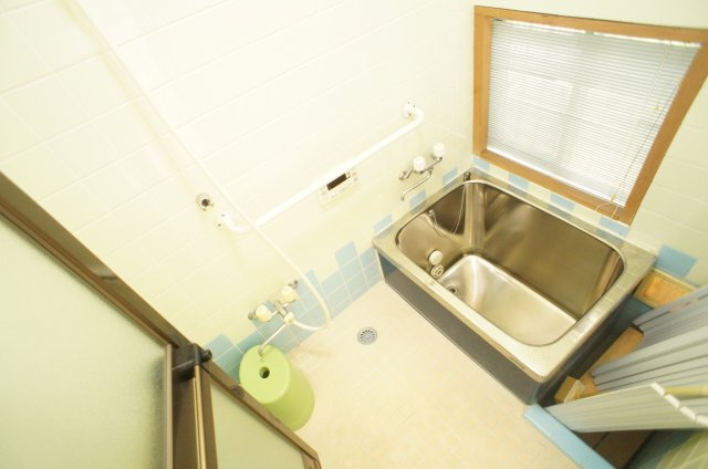 誉田グリーンヒル貸家の浴室