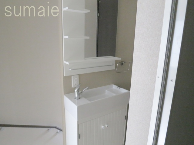 FAIR新小岩eastの寝室|逆アングルからみた洋室です♪