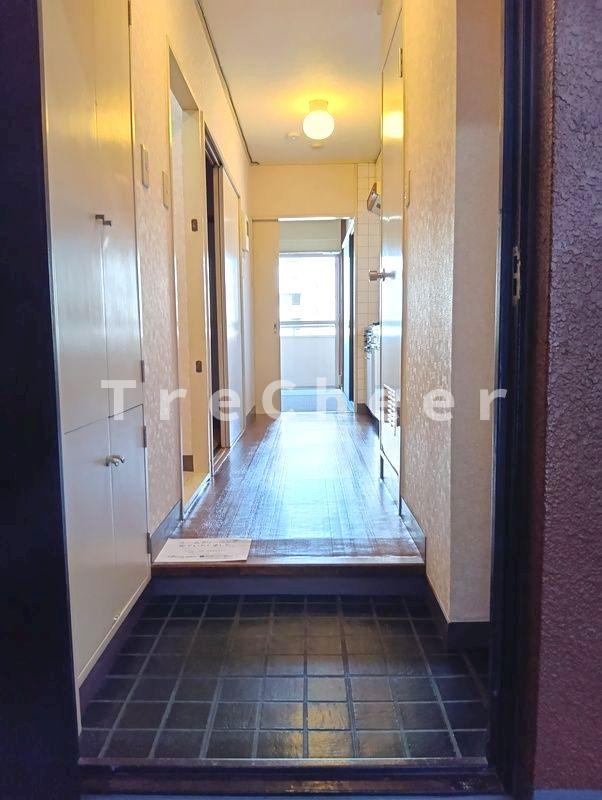 ライオンズマンション飯田橋の玄関