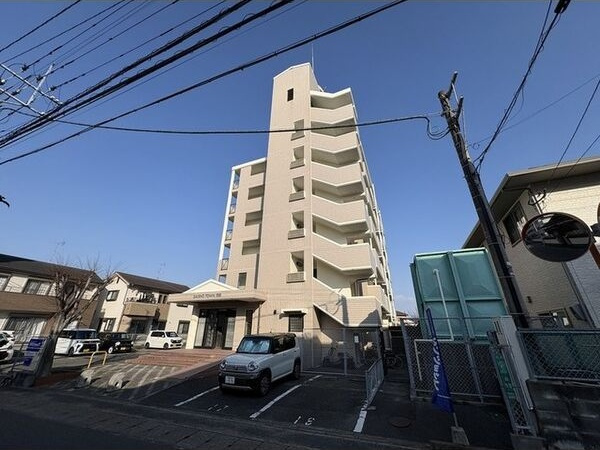 福岡市南区花畑２丁目の賃貸マンションのエントランス