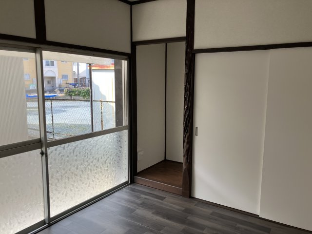 大村町字於泥11番1貸家群の洋室