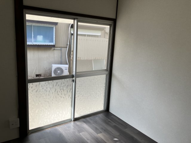 大村町字於泥11番1貸家群の洋室