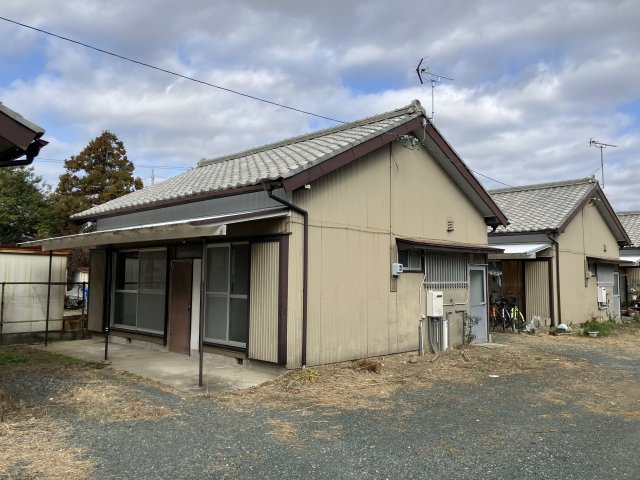 大村町字於泥11番1貸家群の外観