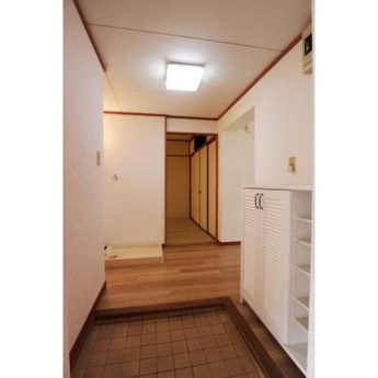 【玄関】 | ※別室の参考写真です