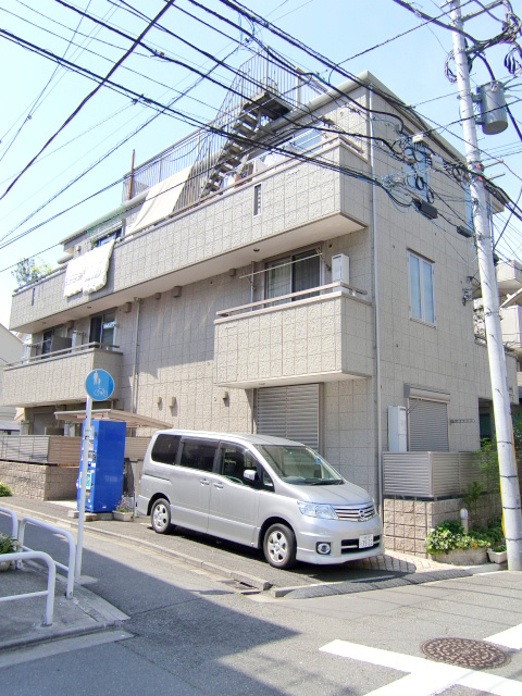 エヴァーハイブのエントランス