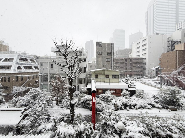 【展望】 | アルテール新宿 | 眼前に広がる空の雄大さと、このお部屋の自慢の一つである「眺望」をご覧ください。毎日、この景色を独り占めできる新生活に夢が広がります。～即日のご見学可能～　お問合せはお気軽にどうぞ。
