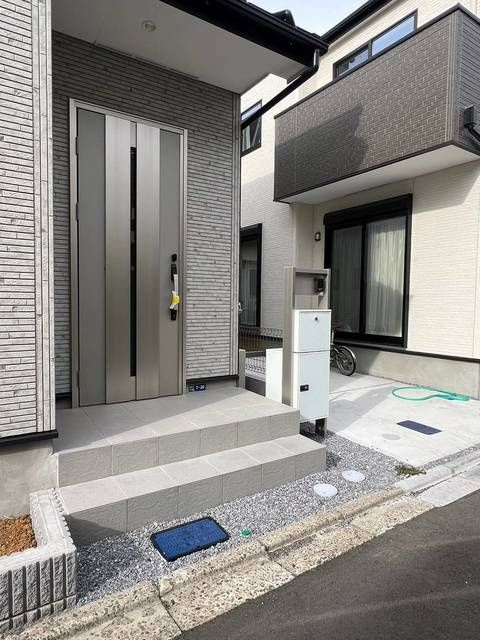 Ｓｕｍａｉ－ｔｏ市川市本北方０１のエントランス