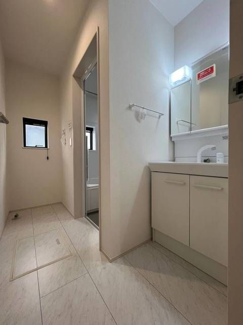 Ｓｕｍａｉ－ｔｏ市川市本北方０１の洗面所