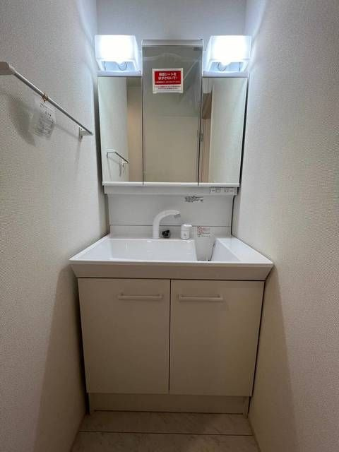 Ｓｕｍａｉ－ｔｏ市川市本北方０１の独立洗面台