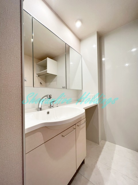 インティエールの独立洗面台|広々使える独立洗面台