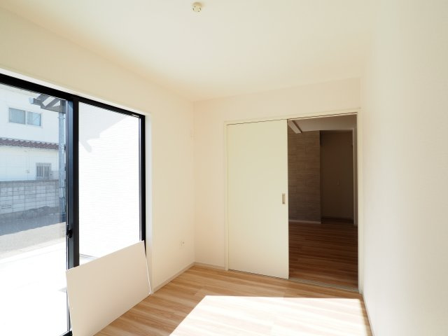 【洋室】 | LIGARE　吉倉１期　