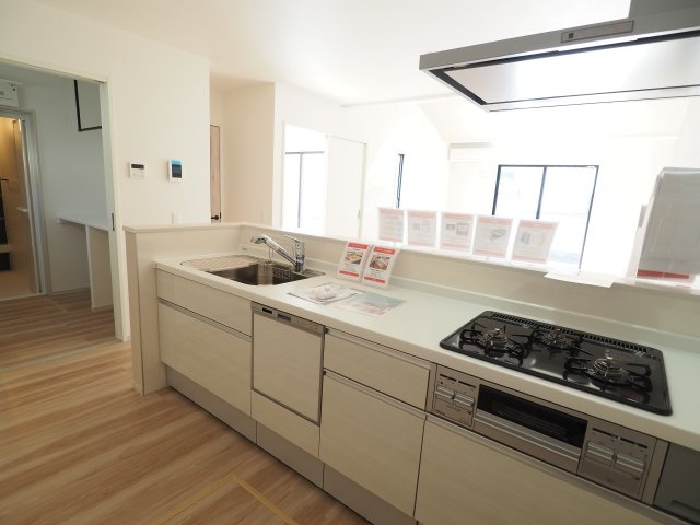 【キッチン】 | LIGARE　吉倉１期　