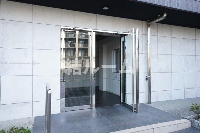 練馬区南田中２丁目の賃貸マンションのエントランス