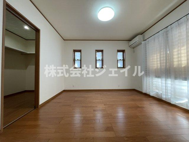 中古戸建　三木市大塚の洋室