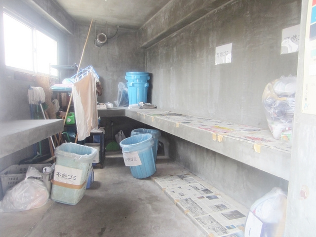 旭泉マンションのその他共用部分|24時間使用可のゴミ置場です