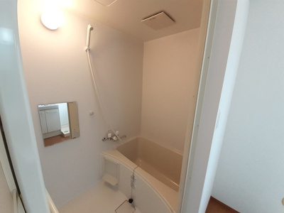 【浴室】 | ドミ－ルウィステリアⅠ | バス