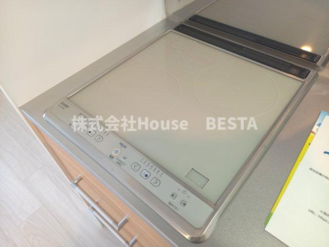 セレニテ元町アリエのキッチン