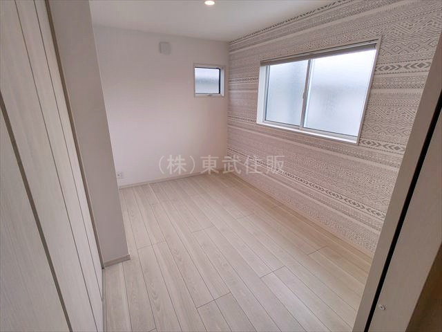【洋室】 | 川越市安比奈新田　全7棟　2号棟 | 北西側5.25帖洋室　趣味のお部屋にいかがでしょうか