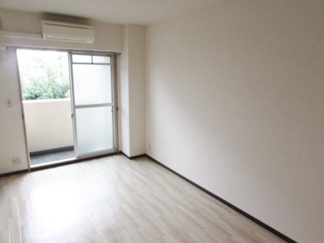エクロル売布の居間・リビング