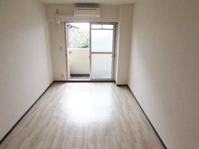 エクロル売布の居間・リビング