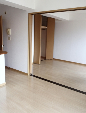 【居間・リビング】