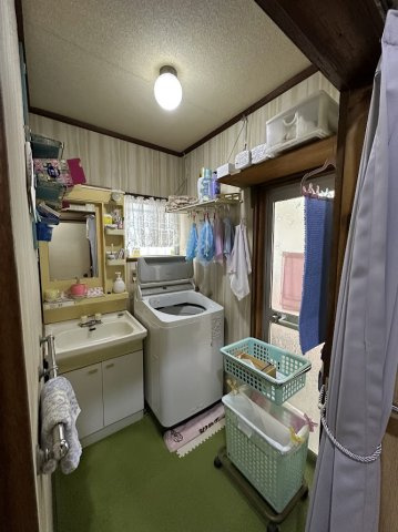 中古住宅　茶屋新田の洗面所