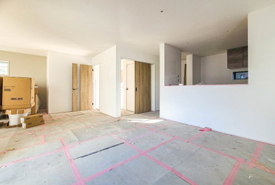 【居間・リビング】 | 座間市入谷東4丁目 新築戸建 全1棟