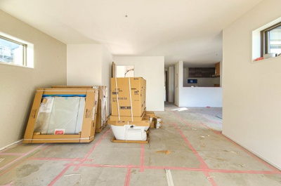 【居間・リビング】 | 座間市入谷東4丁目 新築戸建 全1棟