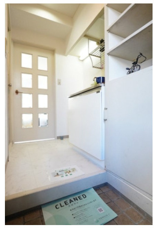 メゾン桜台の玄関