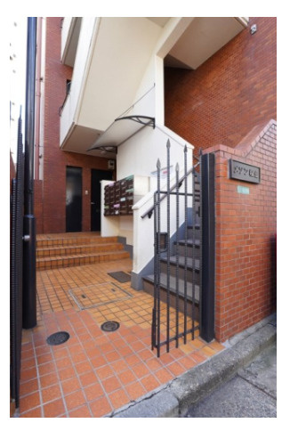 メゾン桜台のエントランス