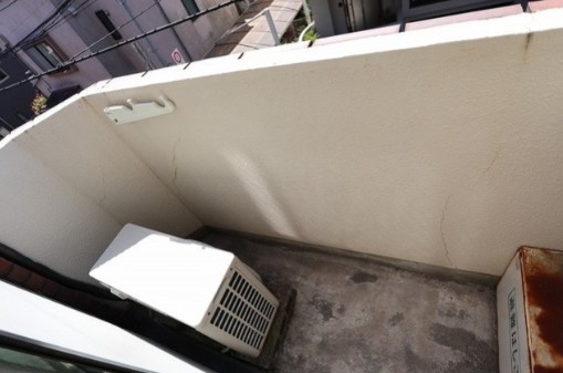 荻野ハイツのバルコニー