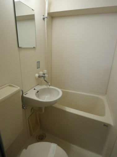 荻野ハイツの浴室