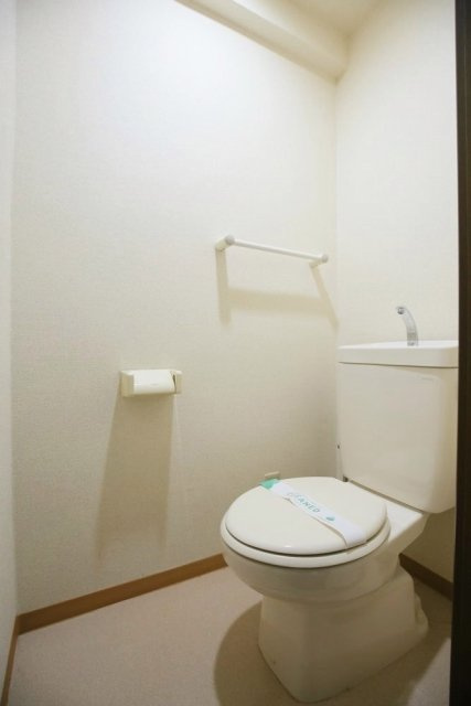 ロイヤルアメニティー白金のトイレ