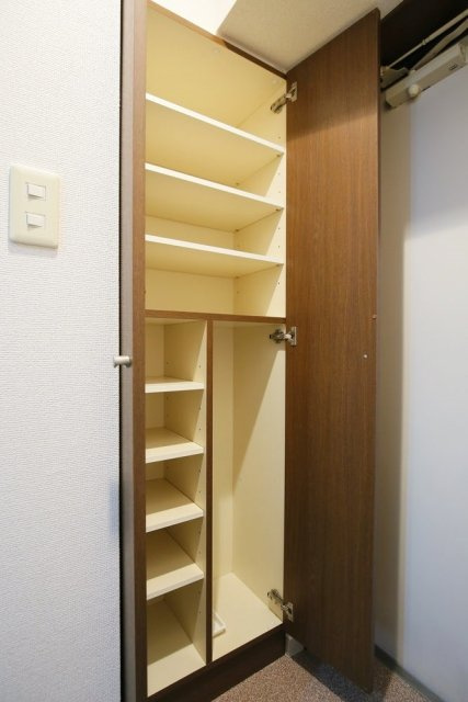 ロイヤルアメニティー白金の収納|靴入