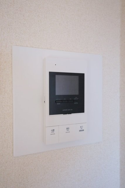 ロイヤルアメニティー白金のセキュリティ|モニター付オートロック