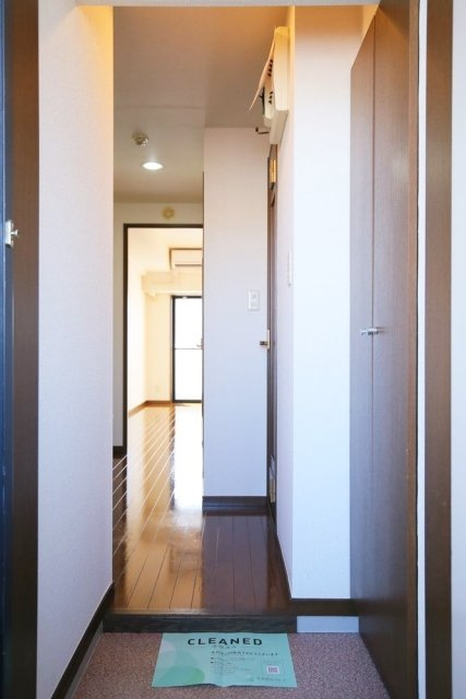 ロイヤルアメニティー白金の玄関