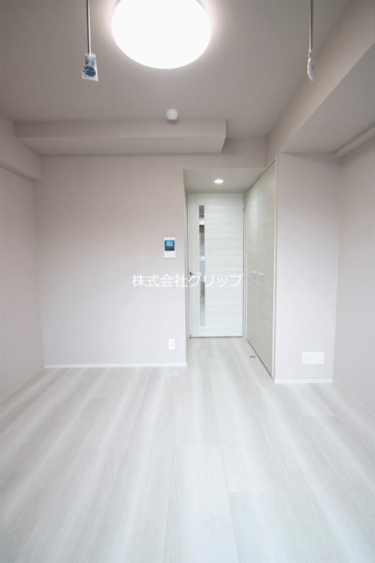 Le'a横濱南太田駅前の居間・リビング