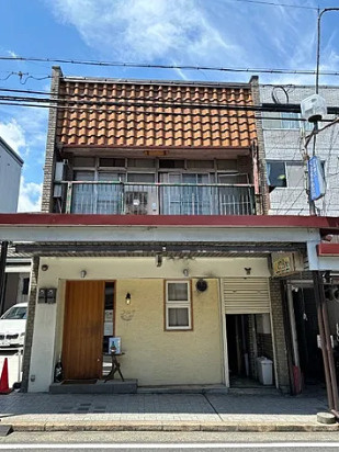 大津市御幸町の店舗事務所の外観