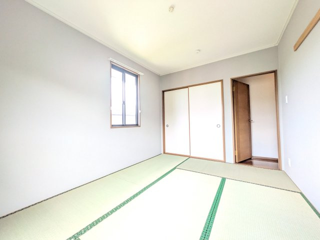 アダージョ東山田の和室
