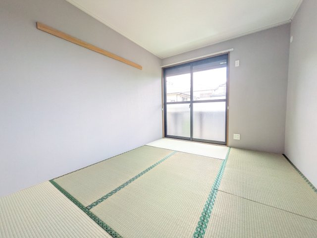 アダージョ東山田の和室