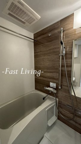 クラリティア文京湯島の浴室