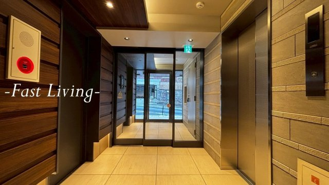 クラリティア文京湯島のロビー