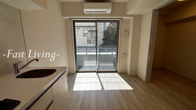 クラリティア文京湯島の洋室