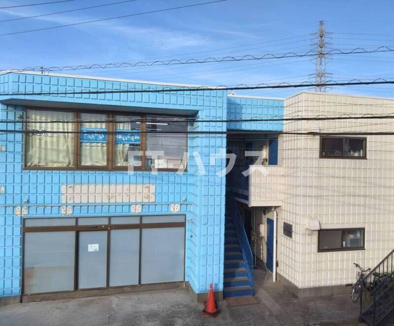 ニューウィング幕張の外観