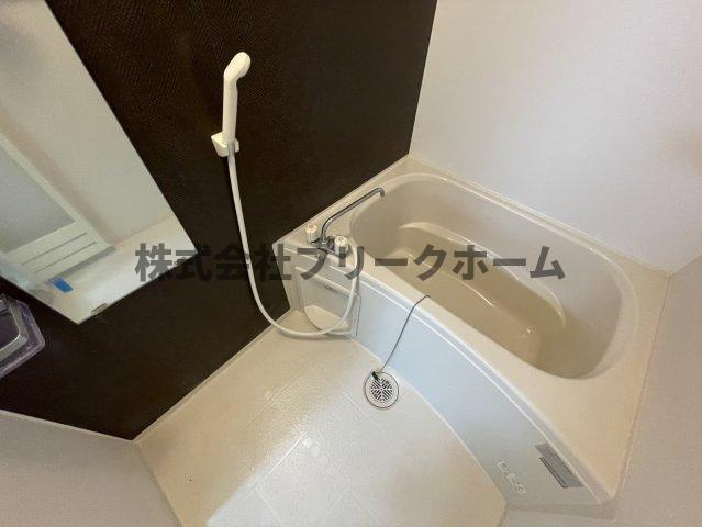 三鷹市下連雀４丁目のタウンの浴室